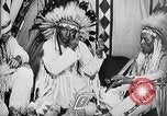 Immagine di Indian la lingua dei segni Montana United States USA, 1931, secondo 42 filmato di repertorio 65675069795