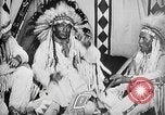 Immagine di Indian la lingua dei segni Montana United States USA, 1931, secondo 44 filmato di repertorio 65675069795
