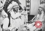 Immagine di Indian la lingua dei segni Montana United States USA, 1931, secondo 52 filmato di repertorio 65675069795