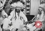 Immagine di Indian la lingua dei segni Montana United States USA, 1931, secondo 54 filmato di repertorio 65675069795