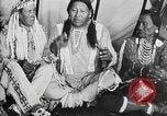 Immagine di Indian la lingua dei segni Montana United States USA, 1931, secondo 10 filmato di repertorio 65675069796