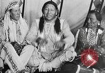 Immagine di Indian la lingua dei segni Montana United States USA, 1931, secondo 20 filmato di repertorio 65675069796