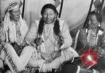 Immagine di Indian la lingua dei segni Montana United States USA, 1931, secondo 28 filmato di repertorio 65675069796