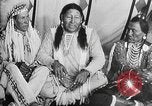 Immagine di Indian la lingua dei segni Montana United States USA, 1931, secondo 33 filmato di repertorio 65675069796