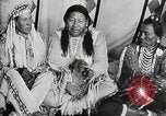 Immagine di Indian la lingua dei segni Montana United States USA, 1931, secondo 35 filmato di repertorio 65675069796