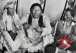 Immagine di Indian la lingua dei segni Montana United States USA, 1931, secondo 43 filmato di repertorio 65675069796