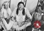 Immagine di Indian la lingua dei segni Montana United States USA, 1931, secondo 46 filmato di repertorio 65675069796