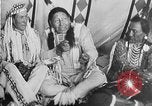 Immagine di Indian la lingua dei segni Montana United States USA, 1931, secondo 62 filmato di repertorio 65675069796