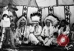Immagine di Indian la lingua dei segni Montana United States USA, 1931, secondo 14 filmato di repertorio 65675069797