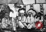 Immagine di Indian la lingua dei segni Montana United States USA, 1931, secondo 15 filmato di repertorio 65675069797