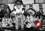 Immagine di Indian la lingua dei segni Montana United States USA, 1931, secondo 17 filmato di repertorio 65675069797