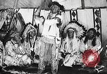 Immagine di Indian la lingua dei segni Montana United States USA, 1931, secondo 41 filmato di repertorio 65675069797