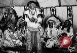 Immagine di Indian la lingua dei segni Montana United States USA, 1931, secondo 43 filmato di repertorio 65675069797