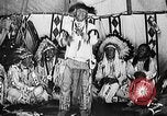 Immagine di Indian la lingua dei segni Montana United States USA, 1931, secondo 51 filmato di repertorio 65675069797