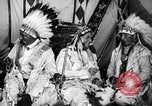 Immagine di Indian la lingua dei segni Montana United States USA, 1931, secondo 35 filmato di repertorio 65675069798