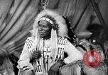 Immagine di Indian la lingua dei segni Montana United States USA, 1931, secondo 47 filmato di repertorio 65675069798