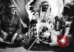 Immagine di Indian la lingua dei segni Montana United States USA, 1931, secondo 52 filmato di repertorio 65675069798