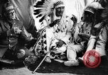 Immagine di Indian la lingua dei segni Montana United States USA, 1931, secondo 55 filmato di repertorio 65675069798