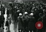 Immagine di Profughi italiani Napoli Italia, 1944, secondo 11 filmato di repertorio 65675069799