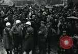 Immagine di Profughi italiani Napoli Italia, 1944, secondo 15 filmato di repertorio 65675069799