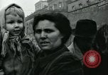 Immagine di Profughi italiani Napoli Italia, 1944, secondo 53 filmato di repertorio 65675069799