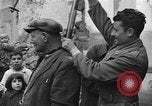 Standbild italienische Flüchtlinge Neapel Italien, 1944, aus Sekunde 43 historischem Filmmaterial Videoclip 65675069803