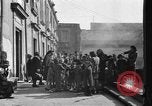Immagine di Profughi italiani Napoli Italia, 1944, secondo 8 filmato di repertorio 65675069806