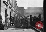 Immagine di Profughi italiani Napoli Italia, 1944, secondo 9 filmato di repertorio 65675069806