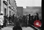 Immagine di Profughi italiani Napoli Italia, 1944, secondo 16 filmato di repertorio 65675069806