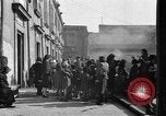 Immagine di Profughi italiani Napoli Italia, 1944, secondo 21 filmato di repertorio 65675069806