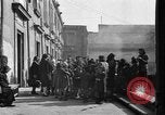 Immagine di Profughi italiani Napoli Italia, 1944, secondo 23 filmato di repertorio 65675069806