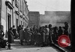 Immagine di Profughi italiani Napoli Italia, 1944, secondo 33 filmato di repertorio 65675069806