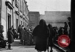 Immagine di Profughi italiani Napoli Italia, 1944, secondo 46 filmato di repertorio 65675069806
