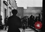 Immagine di Profughi italiani Napoli Italia, 1944, secondo 51 filmato di repertorio 65675069806