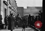 Immagine di Profughi italiani Napoli Italia, 1944, secondo 53 filmato di repertorio 65675069806