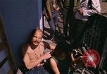 Standbild Hippies New Orleans Louisiana USA, 1965, aus Sekunde 4 historischem Filmmaterial Videoclip 65675069818