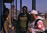 Standbild Hippies New Orleans Louisiana USA, 1965, aus Sekunde 7 historischem Filmmaterial Videoclip 65675069818