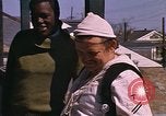 Standbild Hippies New Orleans Louisiana USA, 1965, aus Sekunde 9 historischem Filmmaterial Videoclip 65675069818