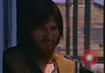 Standbild Hippies New Orleans Louisiana USA, 1965, aus Sekunde 22 historischem Filmmaterial Videoclip 65675069818