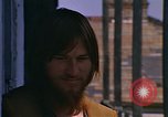Standbild Hippies New Orleans Louisiana USA, 1965, aus Sekunde 24 historischem Filmmaterial Videoclip 65675069818