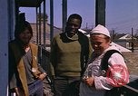 Standbild Hippies New Orleans Louisiana USA, 1965, aus Sekunde 33 historischem Filmmaterial Videoclip 65675069818