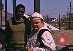 Standbild Hippies New Orleans Louisiana USA, 1965, aus Sekunde 39 historischem Filmmaterial Videoclip 65675069818