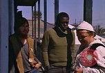 Standbild Hippies New Orleans Louisiana USA, 1965, aus Sekunde 61 historischem Filmmaterial Videoclip 65675069818