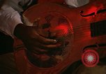 Image guitariste Jewell Stovall New Orleans Louisiana USA, 1965, de la seconde 3 séquences d'archives historiques vidéo 65675069820