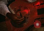 Image guitariste Jewell Stovall New Orleans Louisiana USA, 1965, de la seconde 4 séquences d'archives historiques vidéo 65675069820