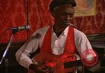 Image guitariste Jewell Stovall New Orleans Louisiana USA, 1965, de la seconde 12 séquences d'archives historiques vidéo 65675069820