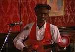 Image guitariste Jewell Stovall New Orleans Louisiana USA, 1965, de la seconde 15 séquences d'archives historiques vidéo 65675069820