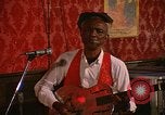 Image guitariste Jewell Stovall New Orleans Louisiana USA, 1965, de la seconde 19 séquences d'archives historiques vidéo 65675069820
