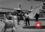 Image les Américains évacuent Port-Au-Prince Haïti, 1963, de la seconde 51 séquences d'archives historiques vidéo 65675069825