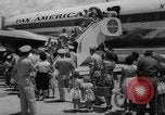 Image les Américains évacuent Port-Au-Prince Haïti, 1963, de la seconde 53 séquences d'archives historiques vidéo 65675069825
